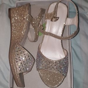 NWT Gold heels